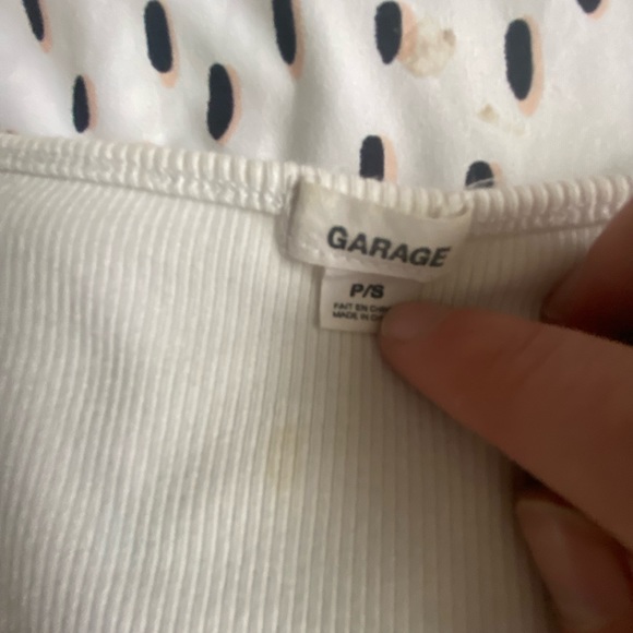 2 for 1: White garage Crop & Green Forever 21 Crop - Picture 5 of 7